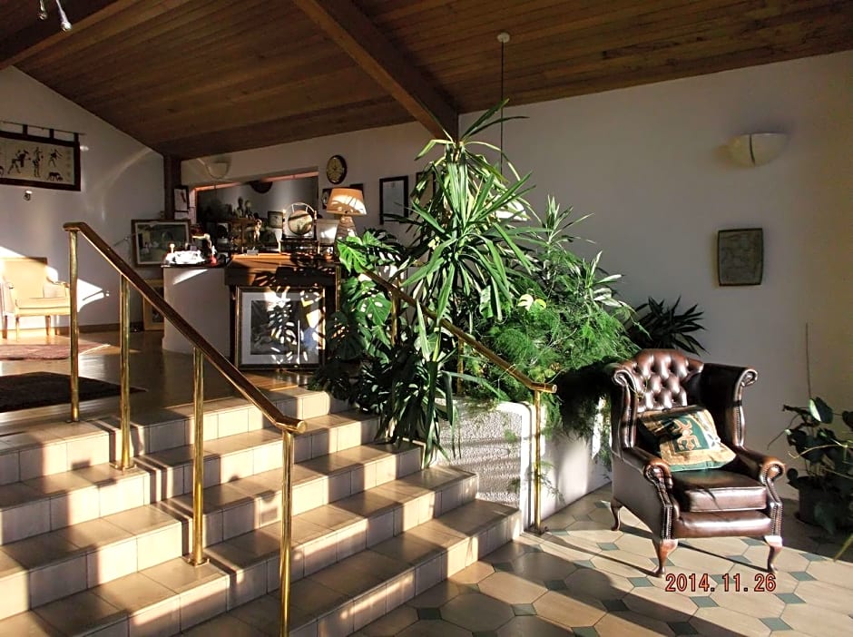 Cedar Lodge Hotel & Restaurant