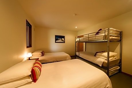 Quadruple Room with Bathroom