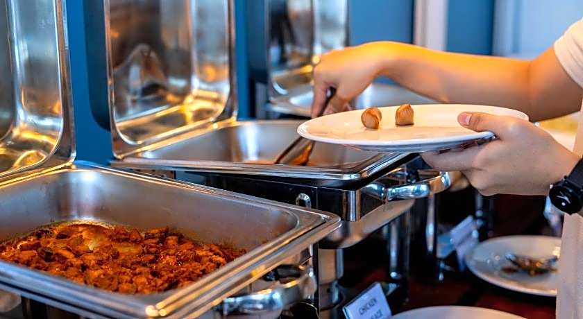 Amina Residency - Luxury Stay