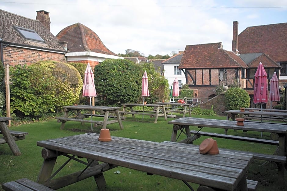 Village House Coaching Inn