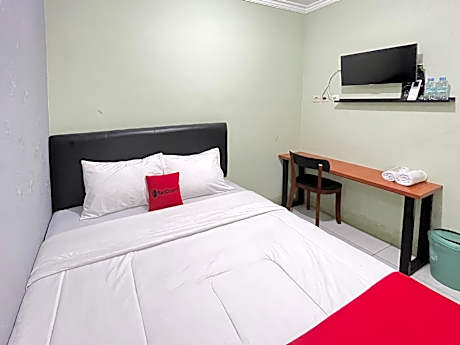 RedDoorz Syariah near Exit Tol Nganjuk