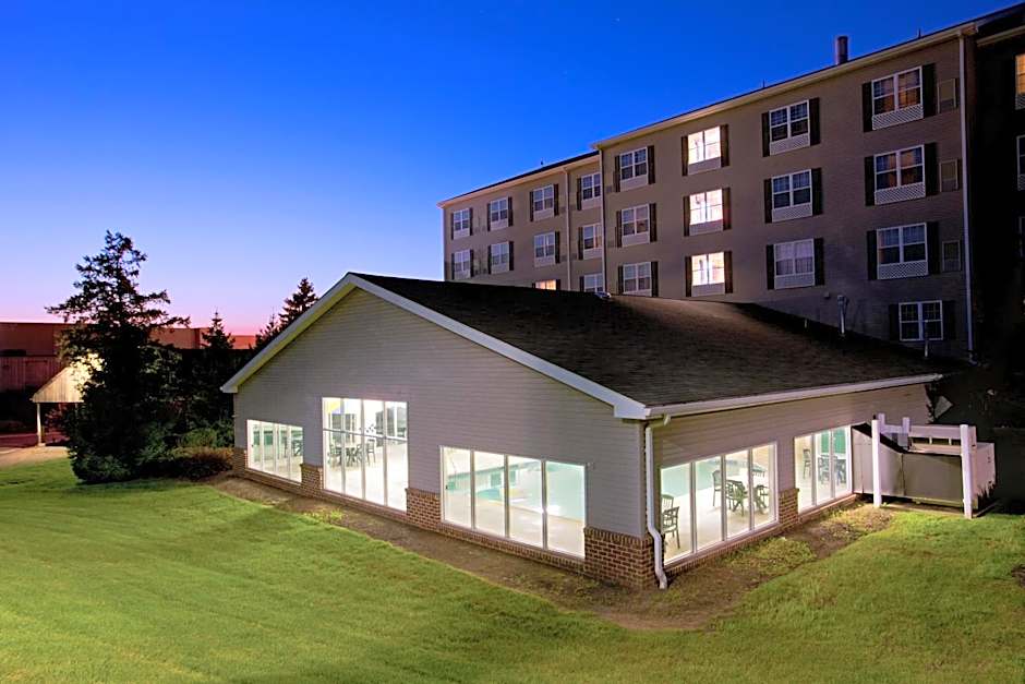 Parkview Inn & Suites, Lancaster Amish Country, PA