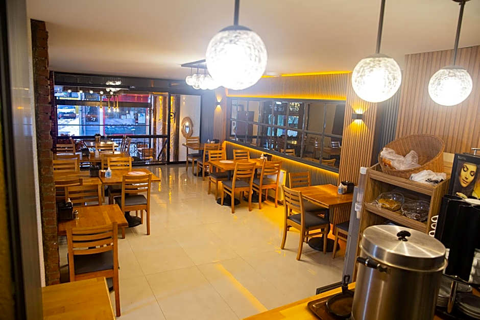 Emirtimes Hotel Kadıköy