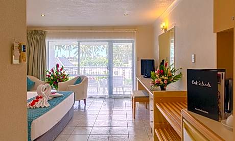 Double Room with Pool View