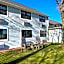 Harbor Winds Hotel