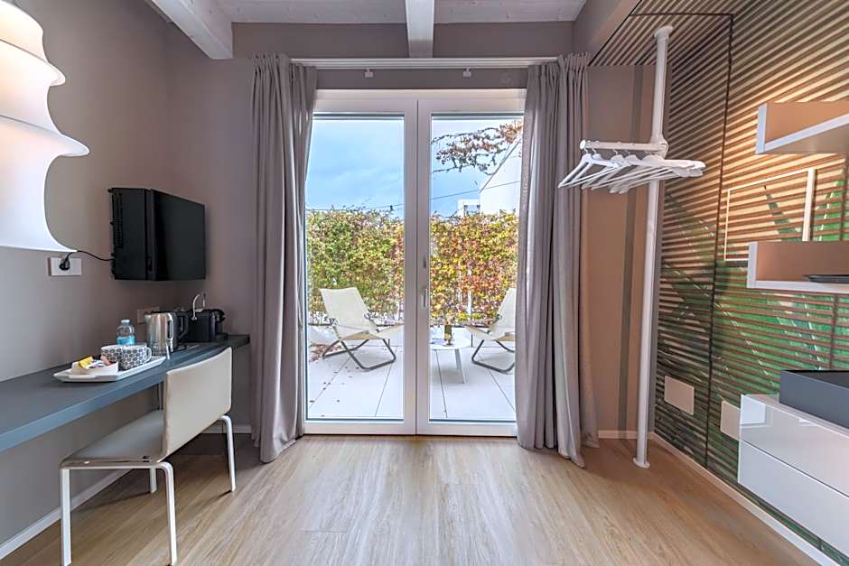 Open Hotel