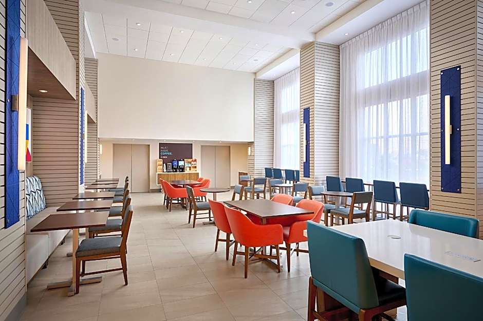 Holiday Inn Express & Suites Kitchener Southeast By IHG