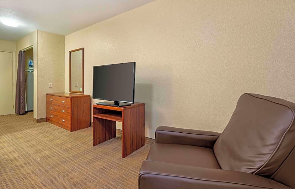 Extended Stay America Suites - Fort Wayne - North