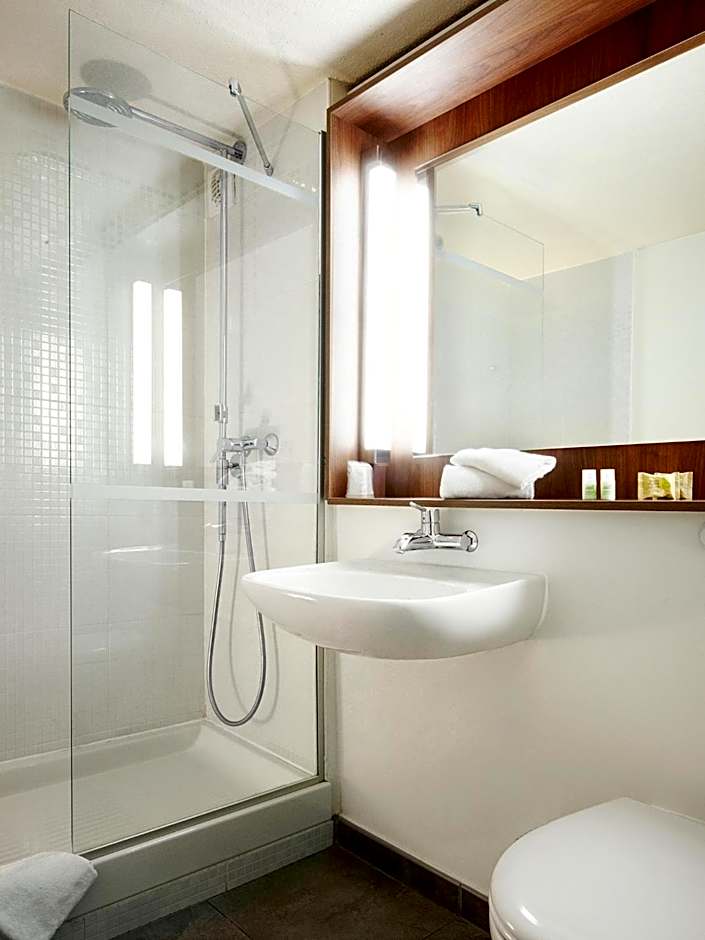 Campanile Poitiers - Site du Futuroscope