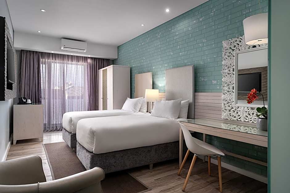 Photo 1 of 3 of Standard 2 Twin Beds