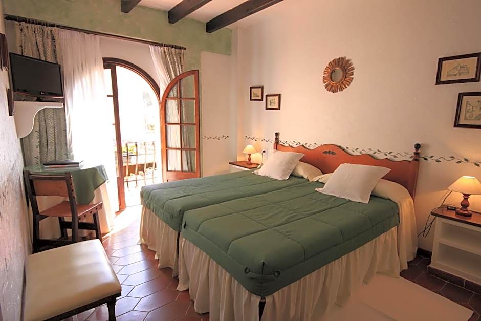 Petit Hotel Ses Rotges