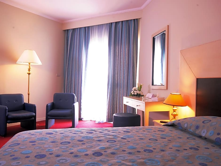 Aracan Pyramids Hotel