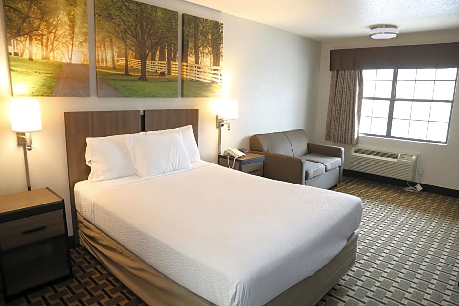 Days Inn by Wyndham Monroe