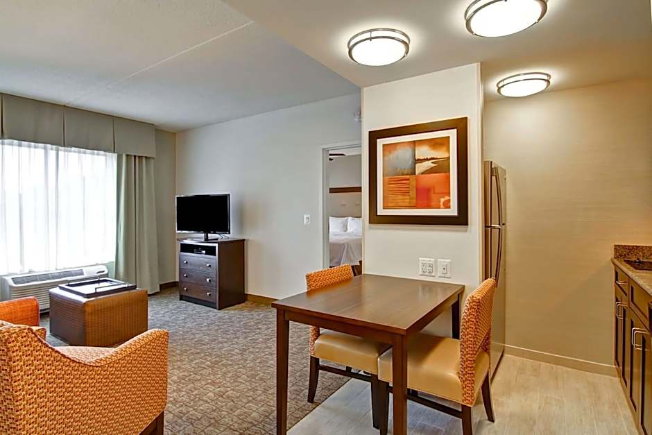 Homewood Suites by Hilton Woodbridge