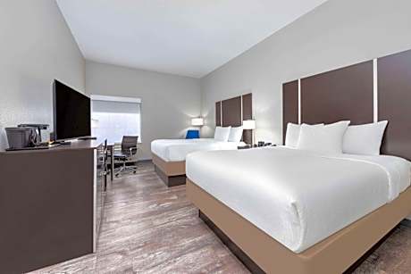 Queen Room with Two Queen Beds - Non-Smoking