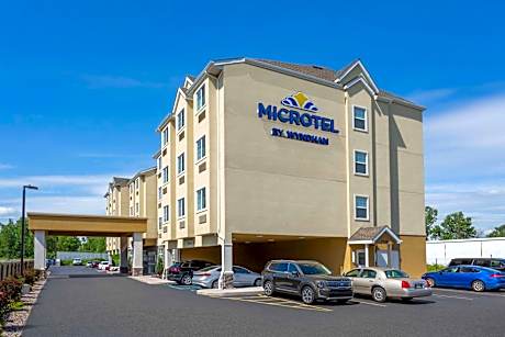 Microtel Inn & Suites by Wyndham Niagara Falls