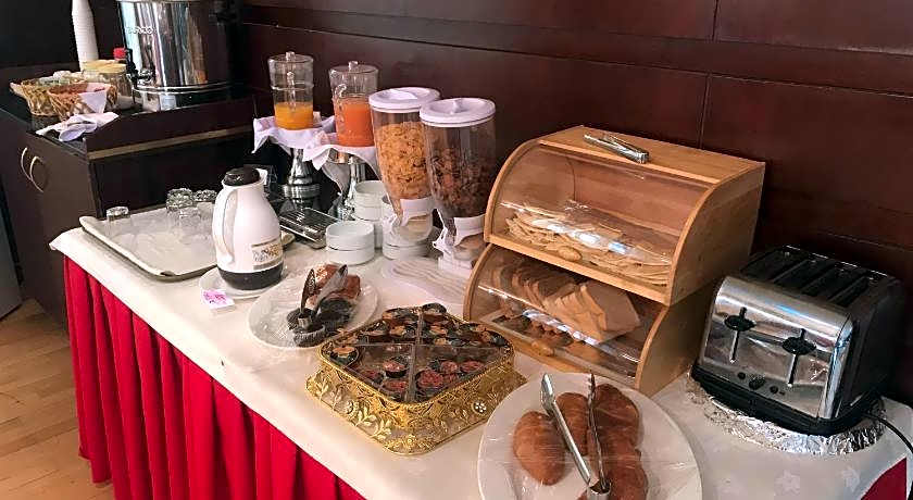 Al Hayat Hotel Apartments