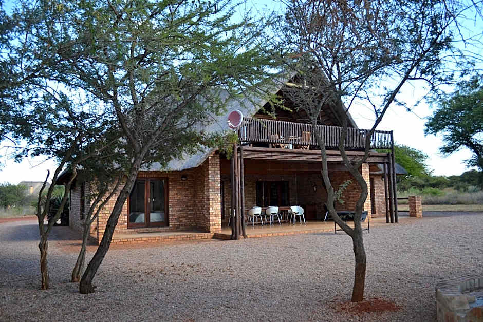 Makhato 84 Bush Lodge