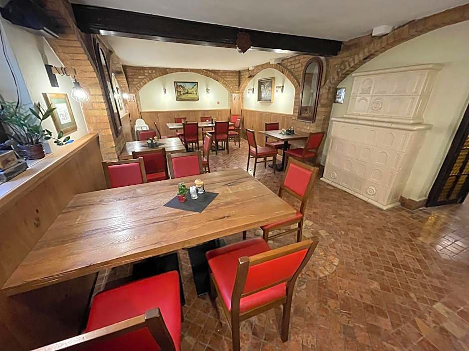 Révész Hotel, Restaurant and Rosa Spa