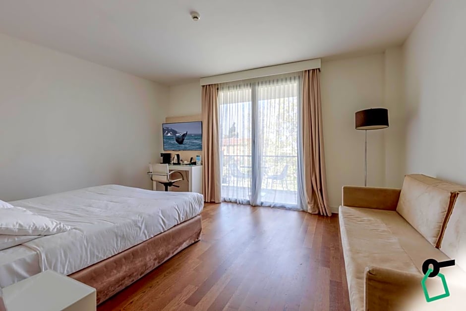 HOTIDAY Room Collection - Pisa