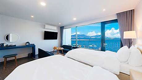 Hotel C Resort