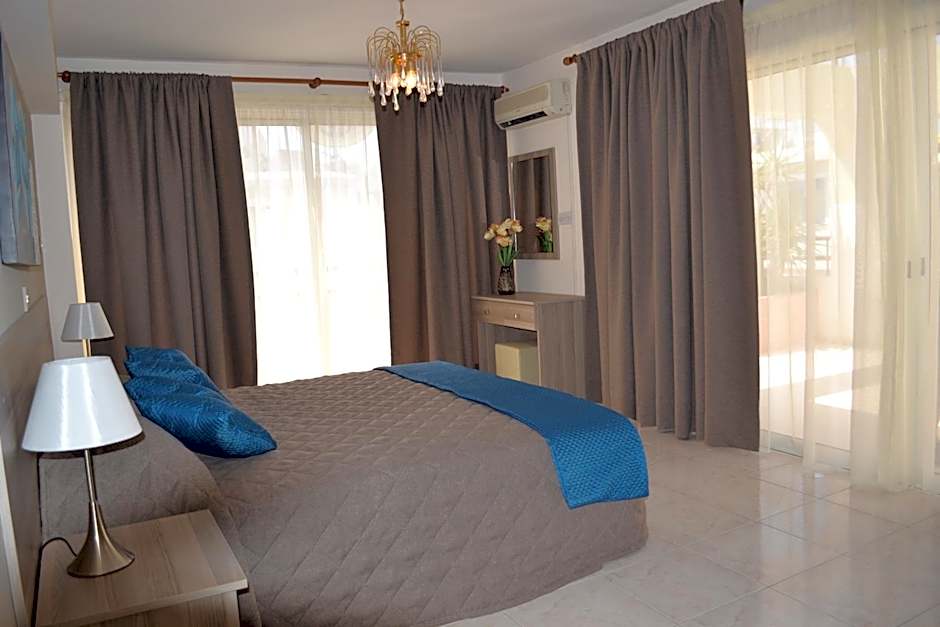 Marianna Hotel Apartments