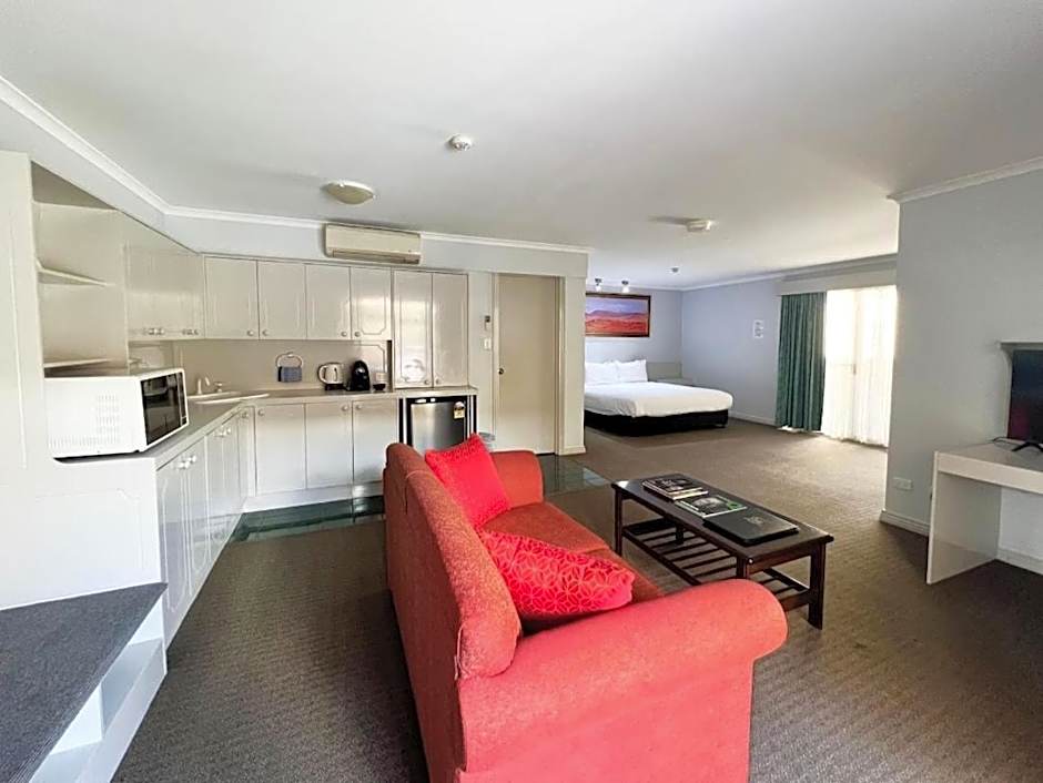 Stay at Alice Springs Hotel