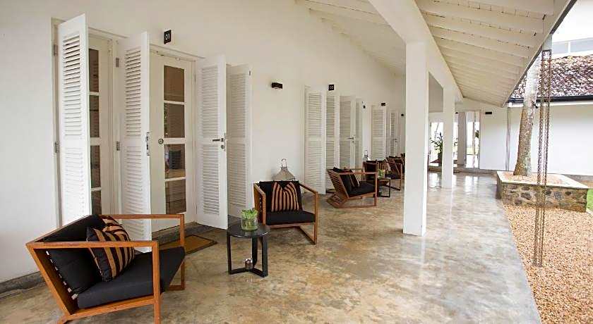 Arabella on Boossa Private Hotel