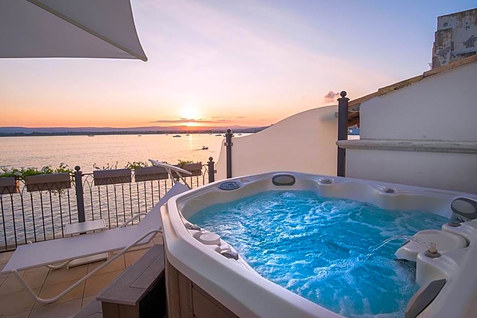 Palazzo Alfeo Aparthotel