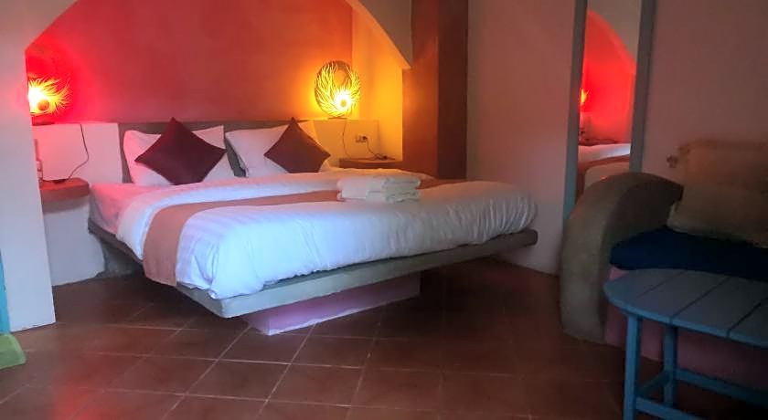 Pandora Lifestyle Hotel