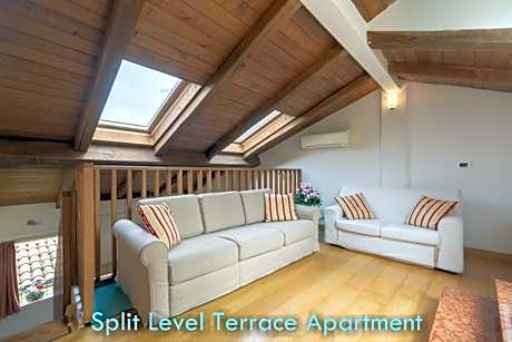 Deluxe Apartment - Split Level