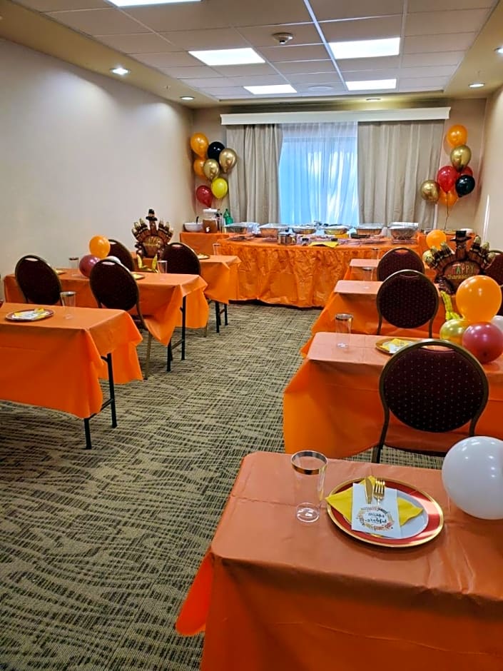 Comfort Suites Columbia Northeast - Fort Jackson
