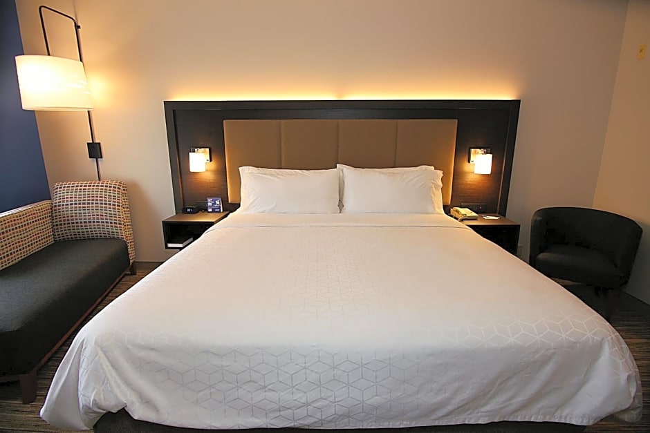 Holiday Inn Express Hotel & Suites Ashland By IHG