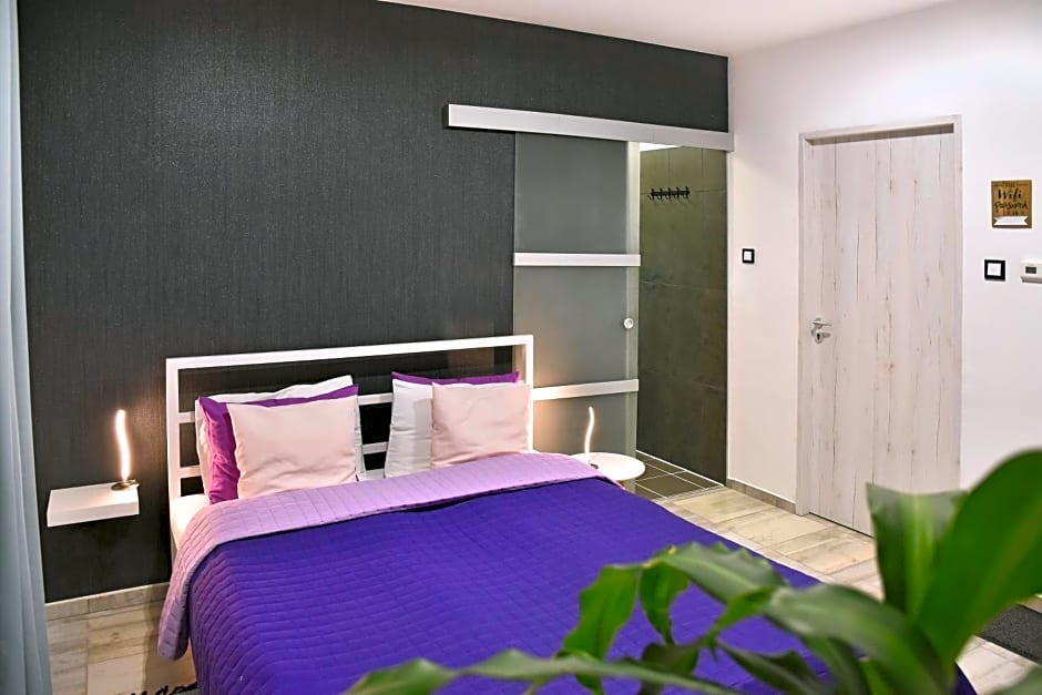 Water Lily Boutique B&B and Bungalow