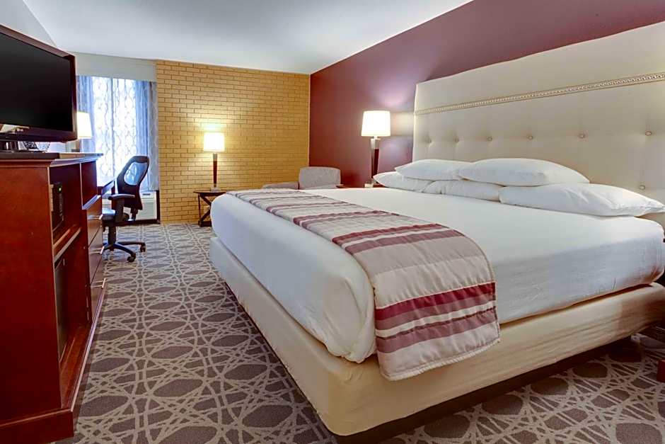 Drury Inn & Suites Overland Park
