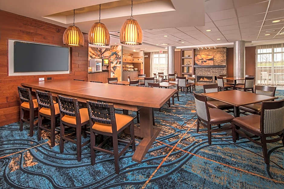 Fairfield Inn & Suites by Marriott Easton