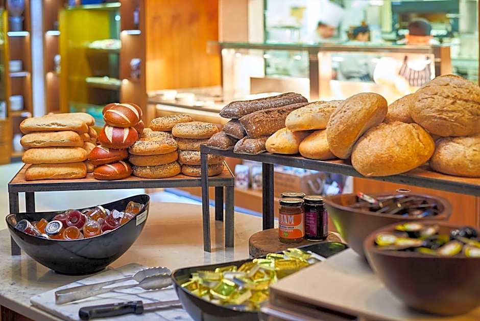 DoubleTree by Hilton Hotel London Excel