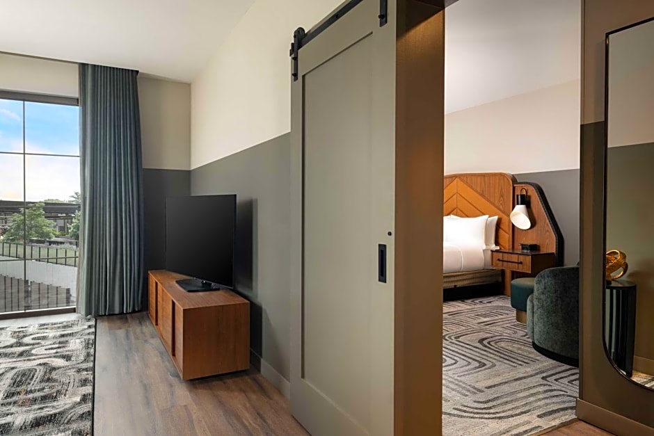Hotel Nickel Plate Fishers, Tapestry Collection by Hilton