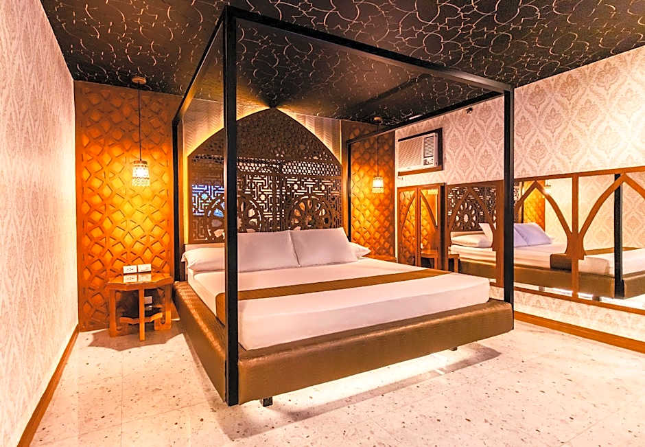 Victoria Court Cuneta Motorist Lodge