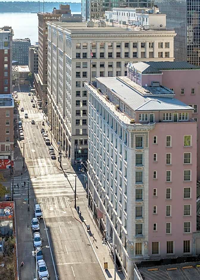 Arctic Club Hotel