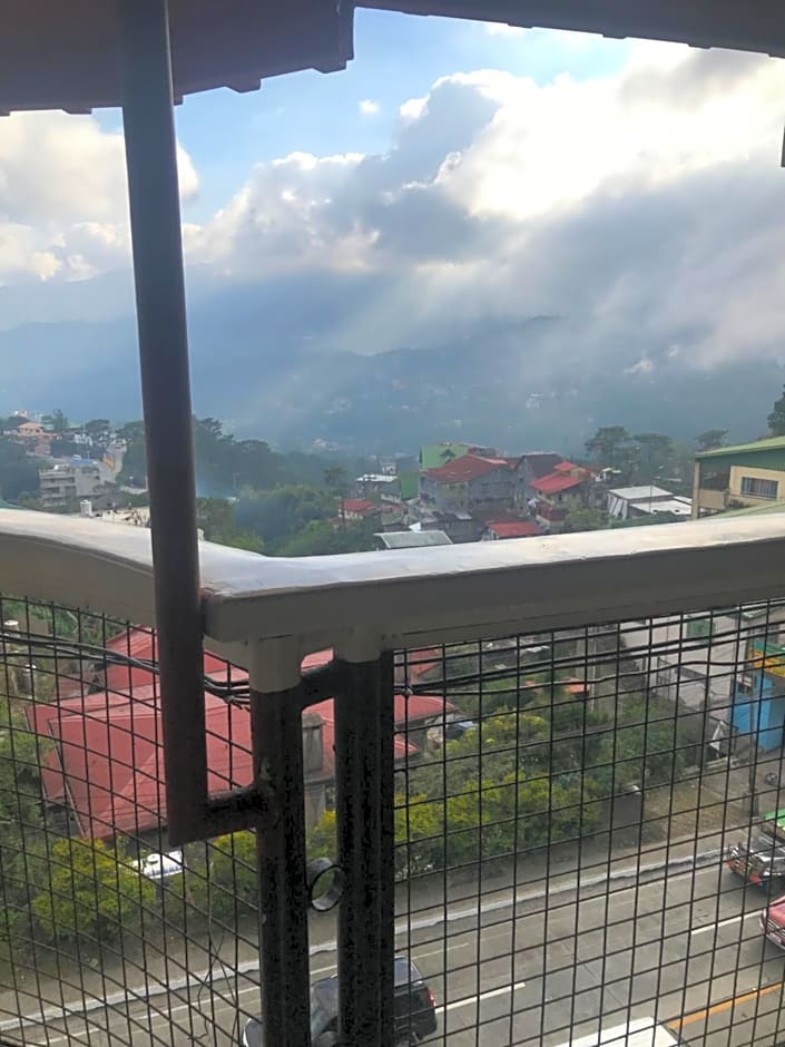 ASHBURN'S TRANSIENT BAGUIO - BASIC and BUDGET SLEEP and GO Accommodation, SELF SERVICE