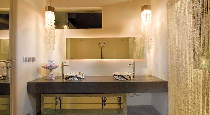 Kiss Bali Villas Seminyak