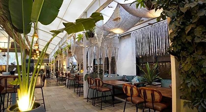 Hotel Sadanand Regency                                                                          