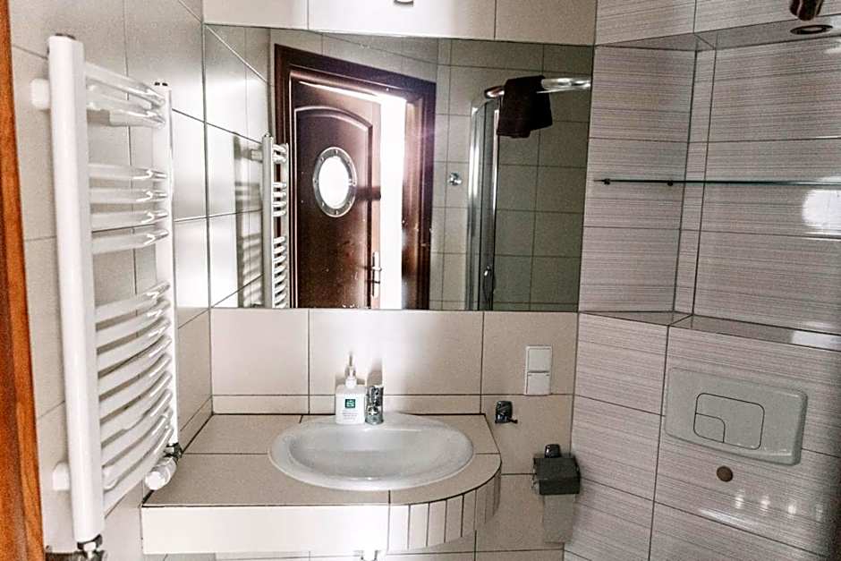 Willa Latarnik - doskonała lokalizacja, blisko atrakcji, 20min do plaży