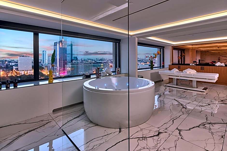 Cardo Brussels, Autograph Collection