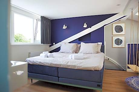 Triple Room with City View