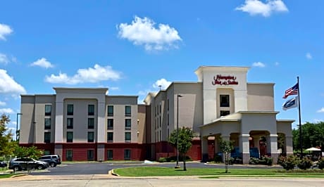 Hampton Inn By Hilton & Suites Alexandria