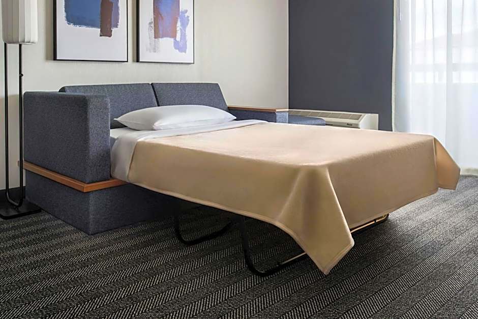 Courtyard by Marriott Syracuse Carrier Circle