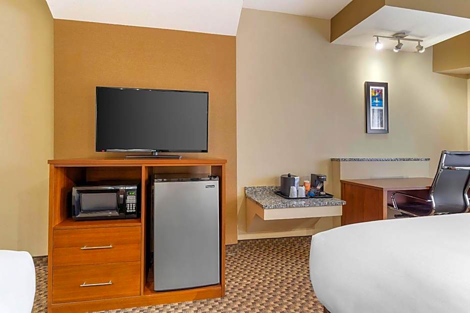 Comfort Suites Monroeville