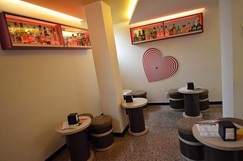 Hotel La Villa - Solo Adultos